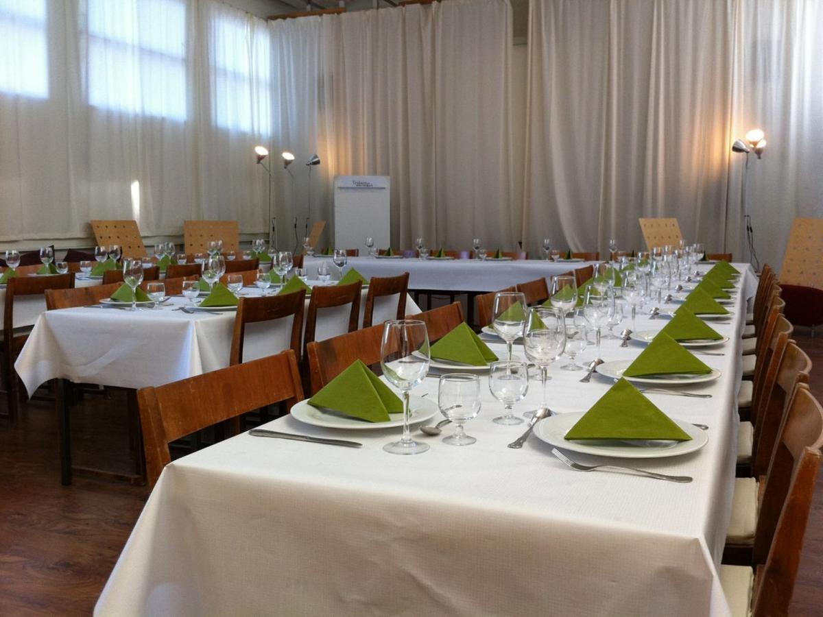 Trehoerna Hotell & Konferens Trehorna Bagian luar foto